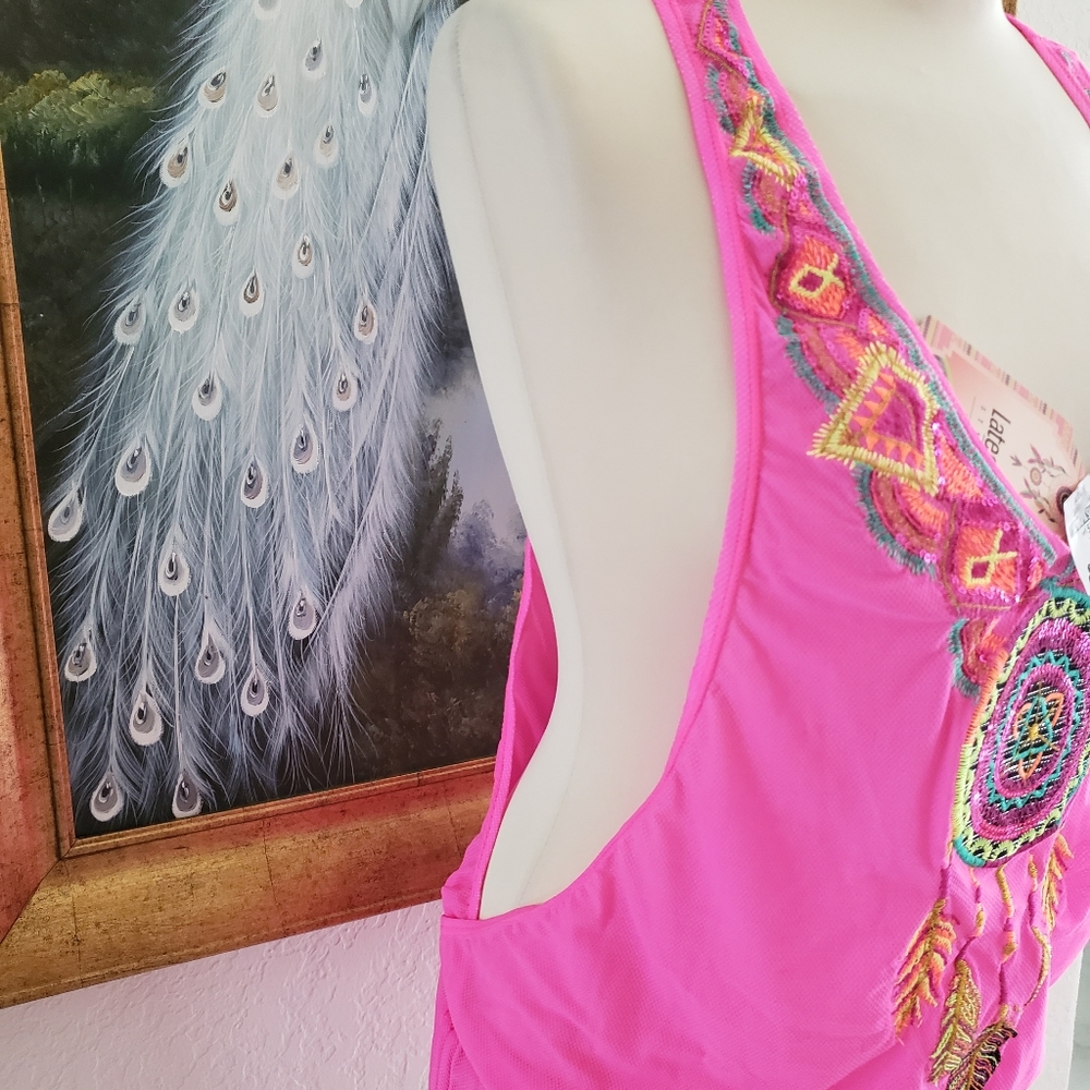 Lateen Style Hot Pink Coverup - Picture 8 of 17